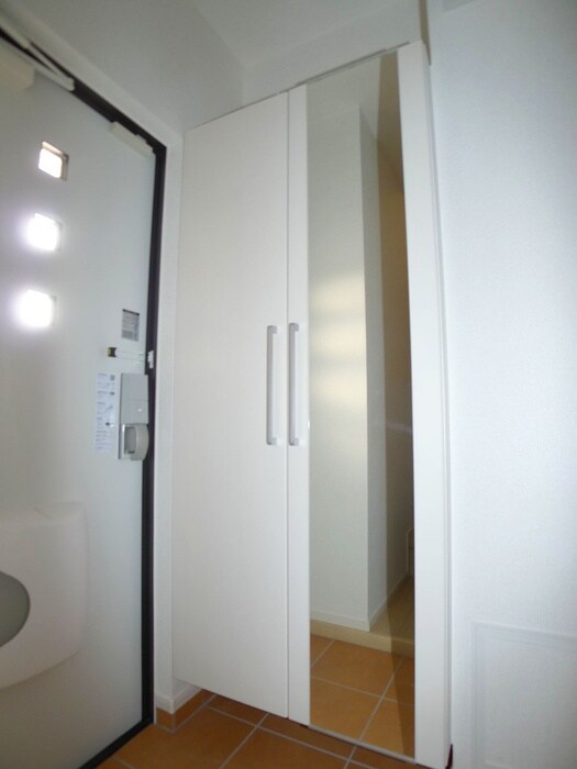 物件内観写真16　(靴箱)