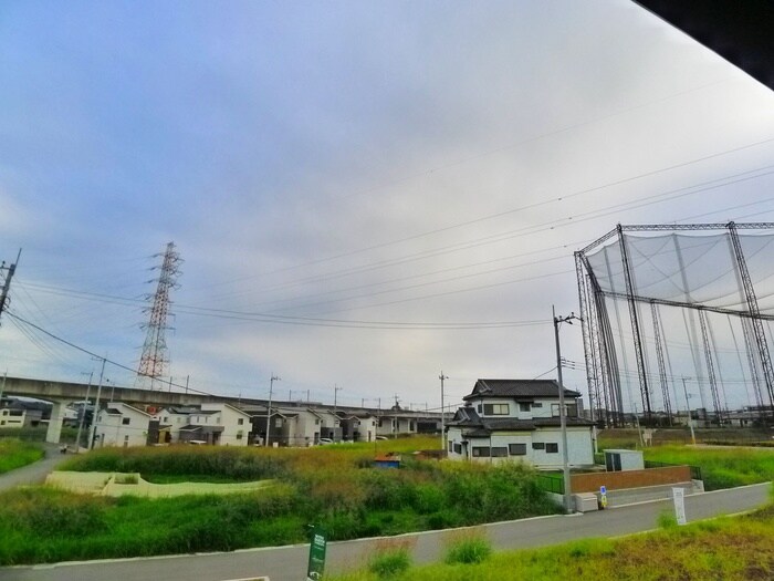 物件内観写真22　(室内からの展望)