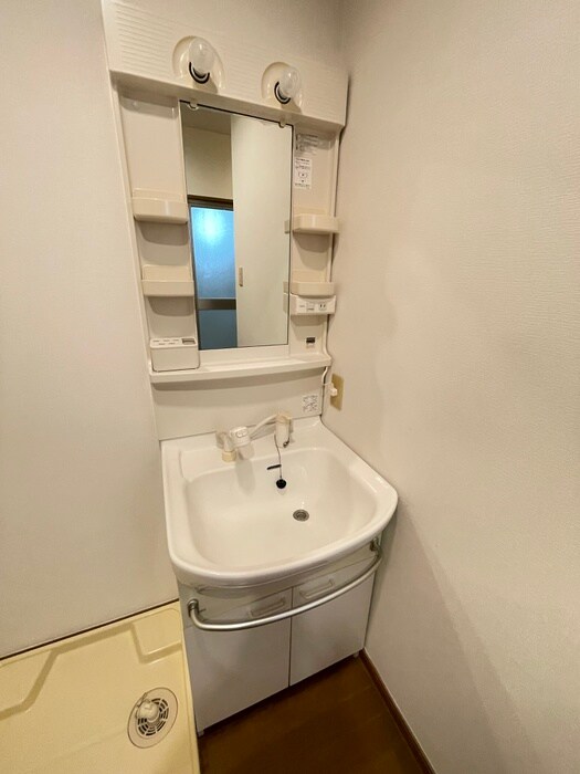 物件内観写真10　(洗面)