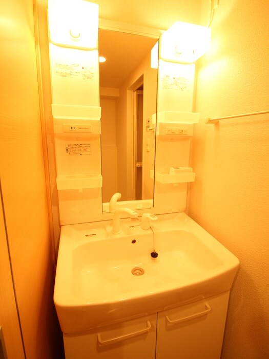 物件内観写真9　(洗面)