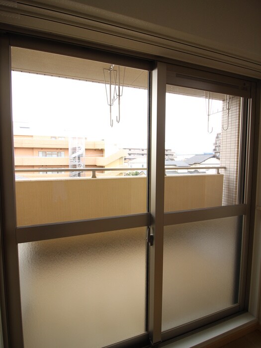 物件内観写真19　(室内からの展望)