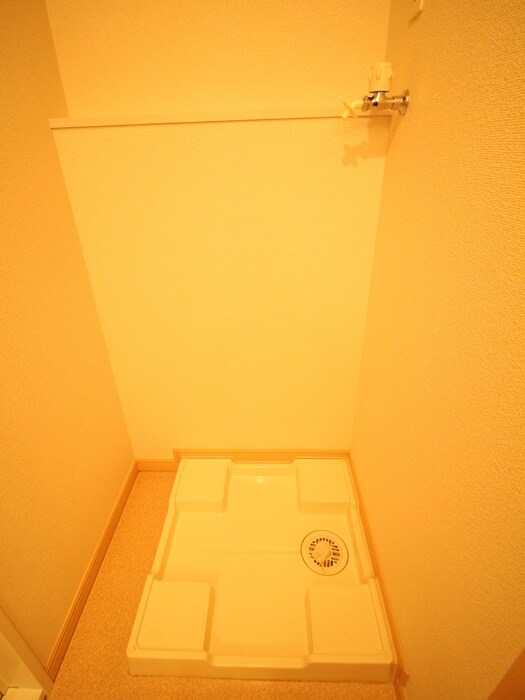 物件内観写真21　(洗濯機置場)