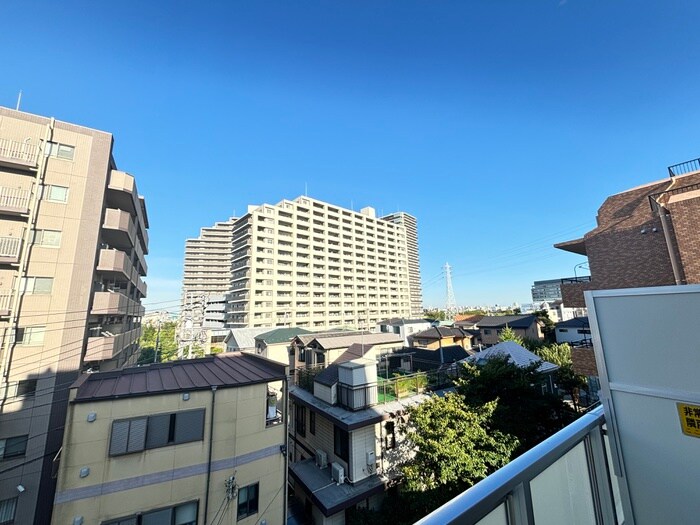 物件内観写真22　(室内からの展望)