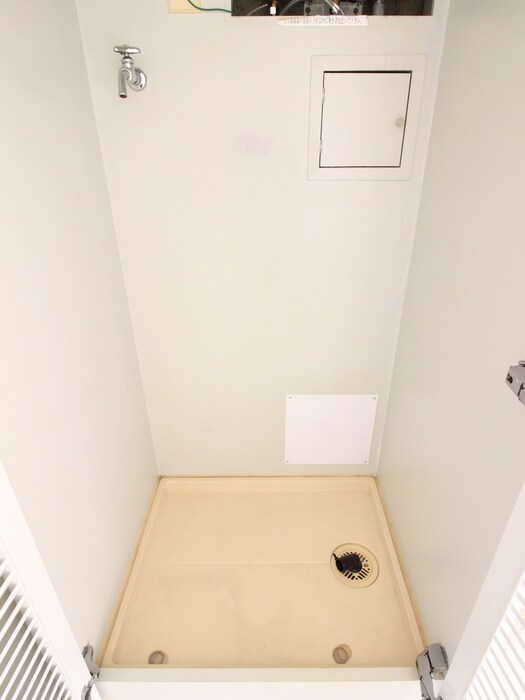 物件内観写真22　(洗濯機置場)