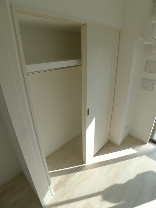 物件内観写真11　(収納)
