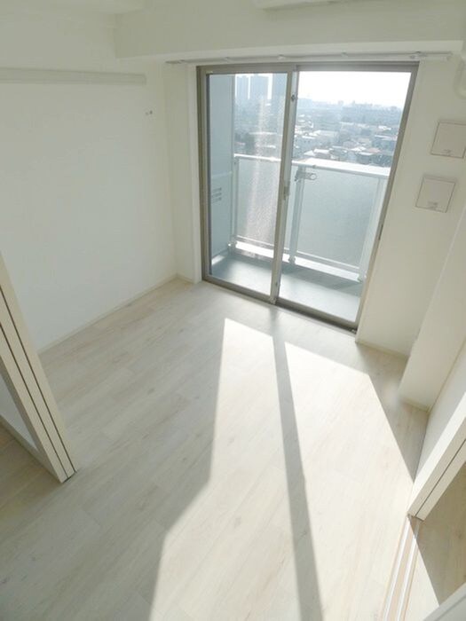 物件内観写真17　(室内からの展望)