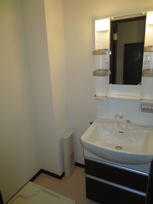 物件内観写真13　(洗面)