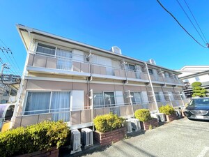 ベルメゾンカスヤ外観写真