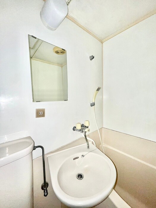 物件内観写真11　(洗面)