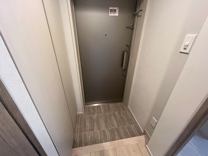 物件内観写真19　(玄関)