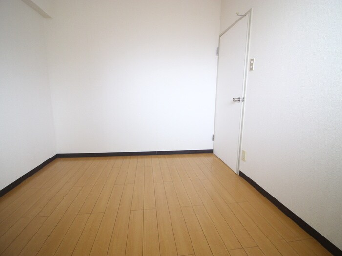 物件内観写真11　(居室)