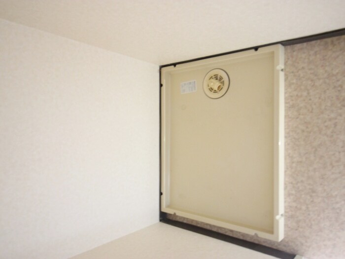 物件内観写真21　(洗濯機置場)