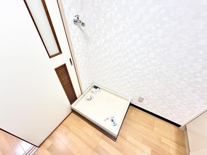 物件内観写真20　(洗濯機置場)