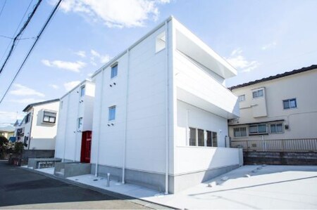 ARVO　APARTMENT外観写真