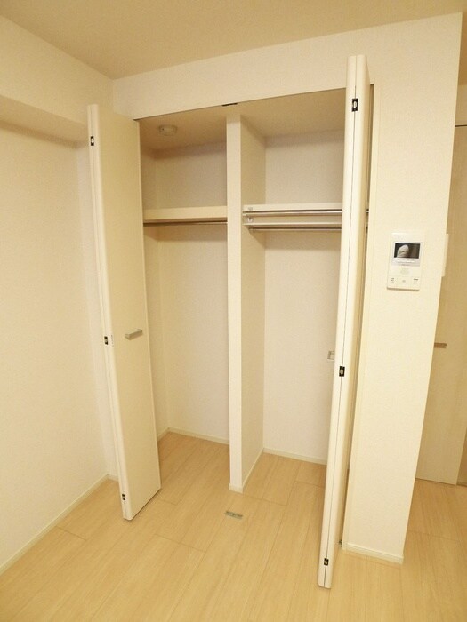 物件内観写真12　(収納)