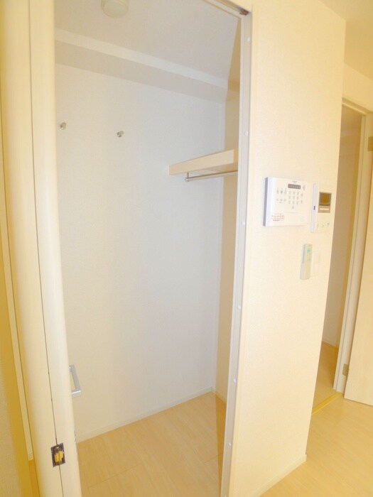 物件内観写真14　(収納)
