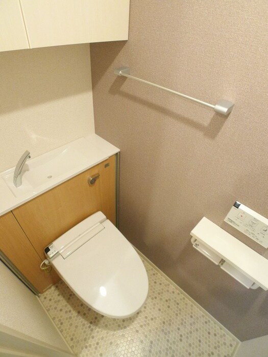 物件内観写真16　(トイレ)