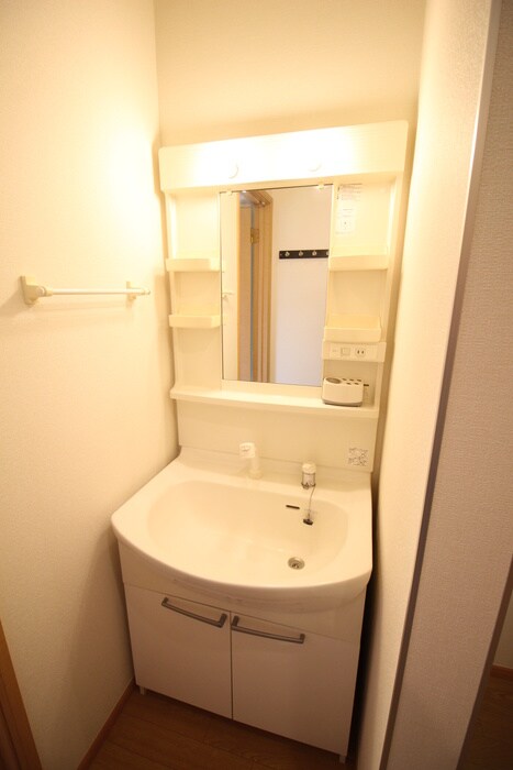 物件内観写真14　(洗面)