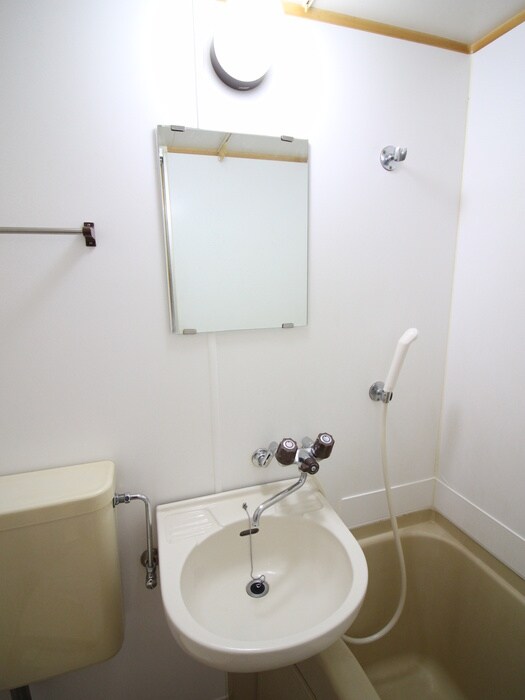 物件内観写真16　(トイレ)