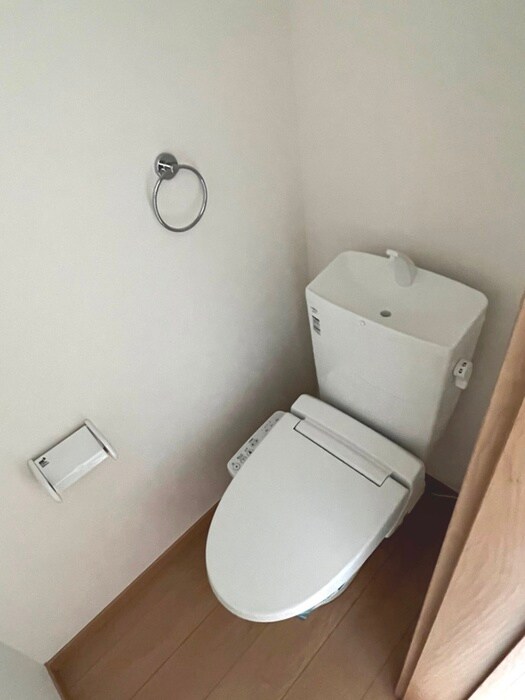 物件内観写真12　(トイレ)