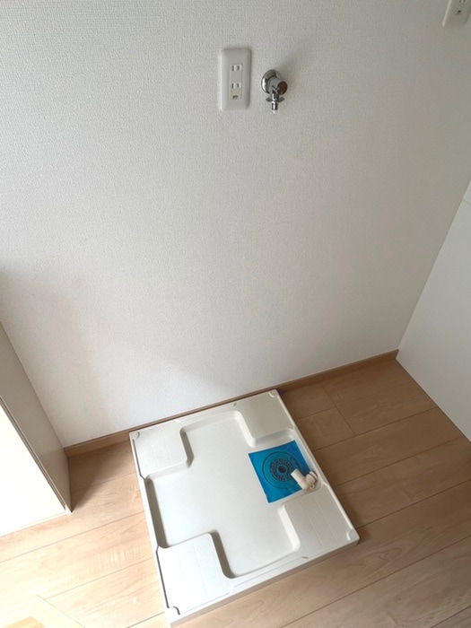 物件内観写真13　(洗濯機置場)