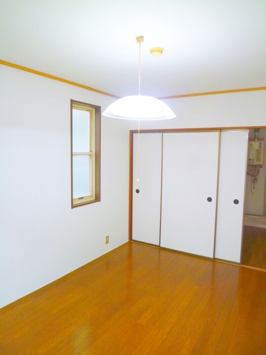 物件内観写真11　(居室)