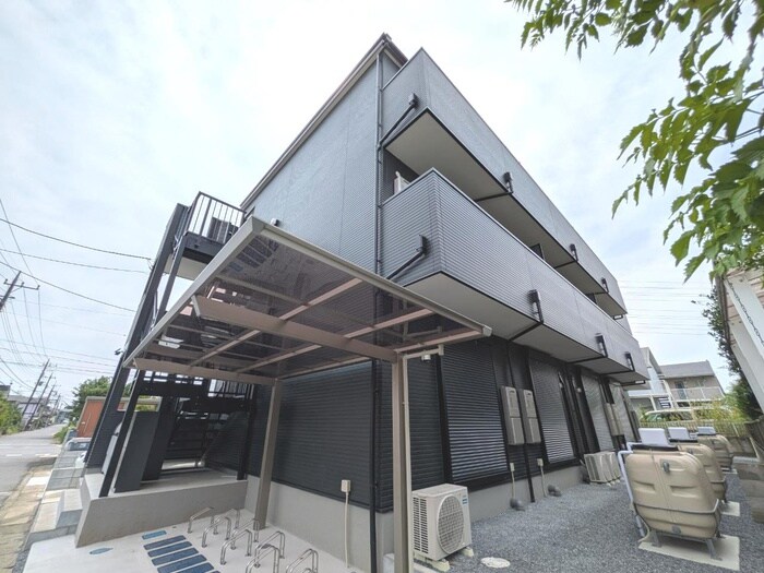 物件外観写真1　(外観写真)