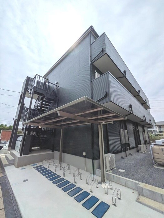 物件外観写真2　(外観写真)