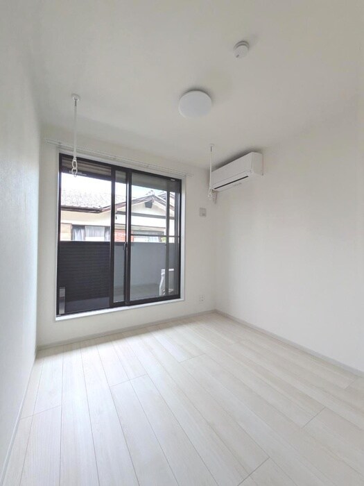 物件内観写真13　(居室)