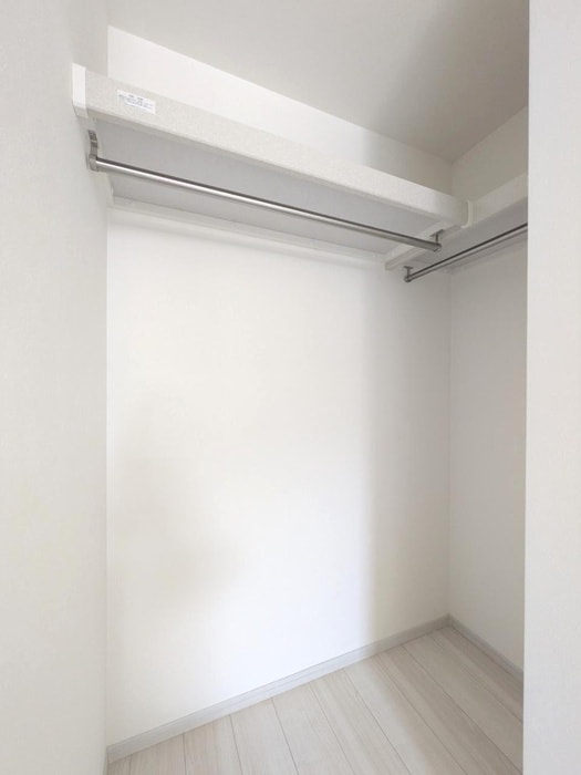 物件内観写真16　(収納)