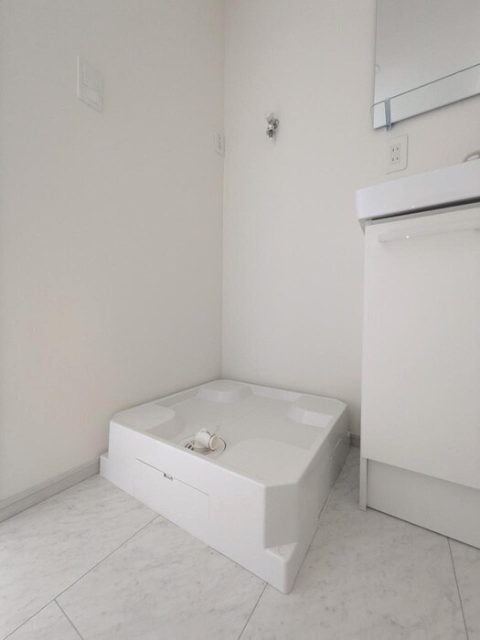 物件内観写真20　(洗濯機置場)