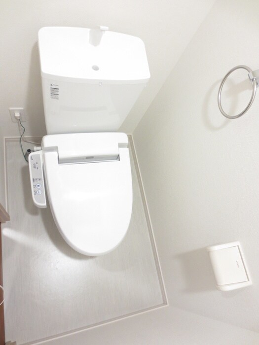 物件内観写真11　(トイレ)