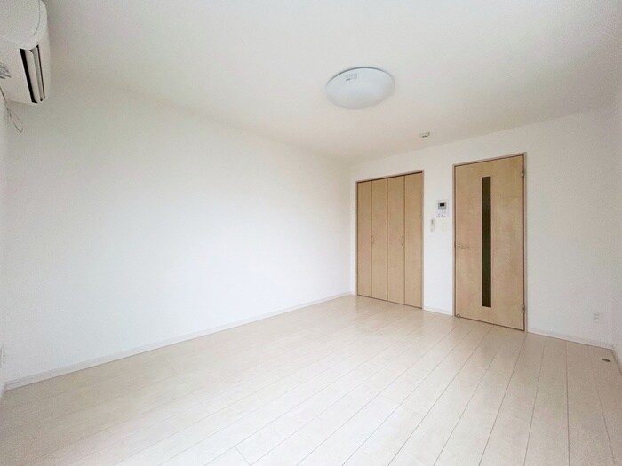 物件内観写真14　(居室)