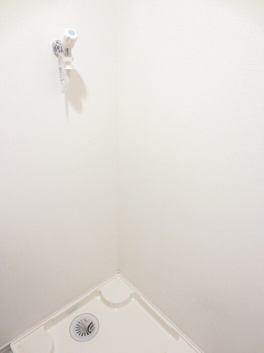 物件内観写真15　(洗濯機置場)