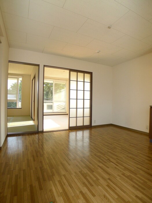 物件内観写真6　(居室)