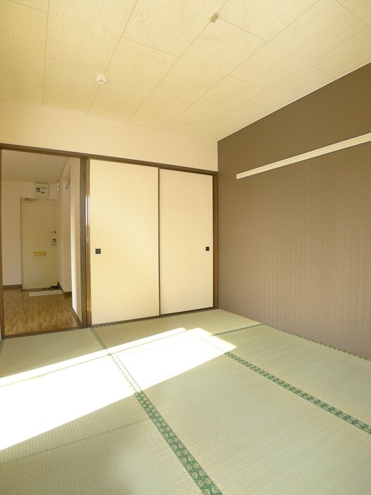 物件内観写真7　(収納)