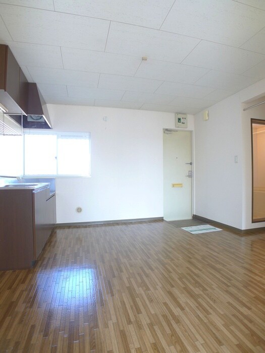 物件内観写真12　(玄関)