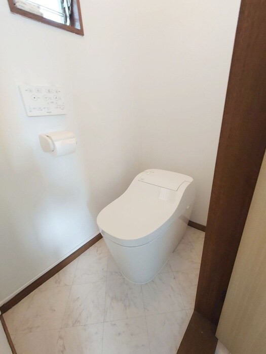 物件内観写真10　(トイレ)