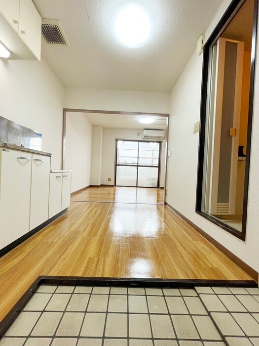 物件内観写真15　(廊下)