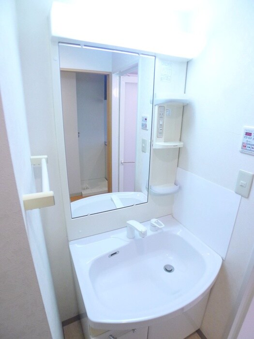 物件内観写真15　(洗面)