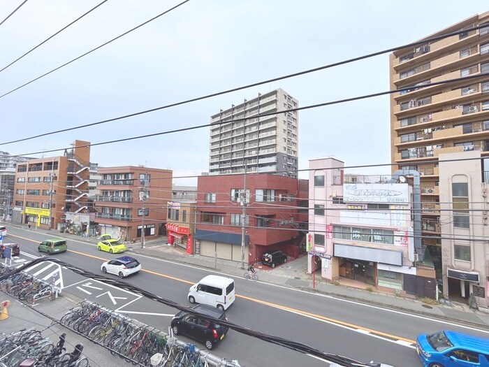 物件内観写真17　(室内からの展望)