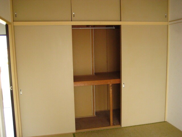 物件内観写真6　(収納)