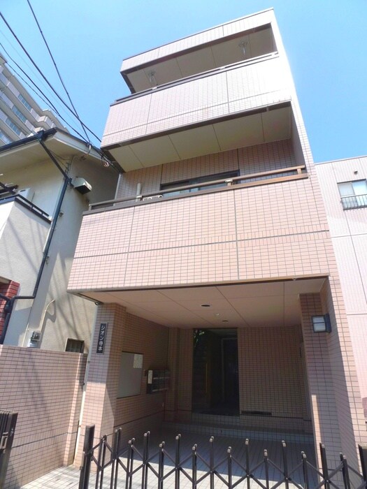 物件外観写真2　(駐車場)