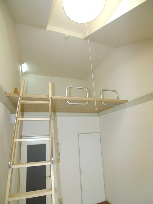 物件内観写真8　(ロフト)