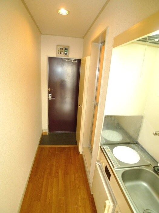 物件内観写真18　(玄関)