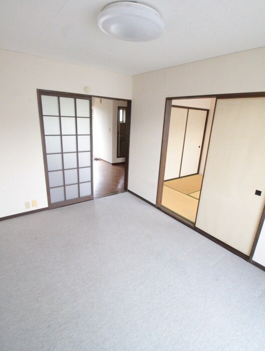 物件内観写真7　(居室)