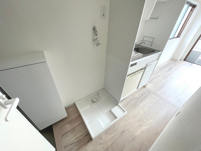 物件内観写真11　(洗濯機置場)