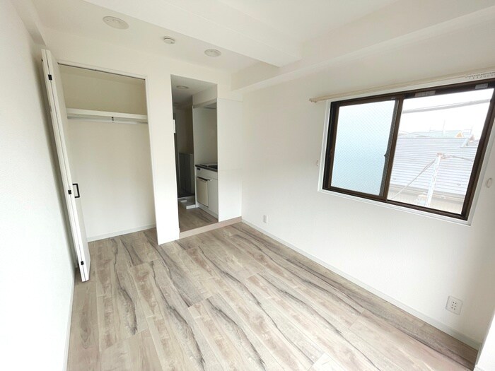 物件内観写真13　(収納)