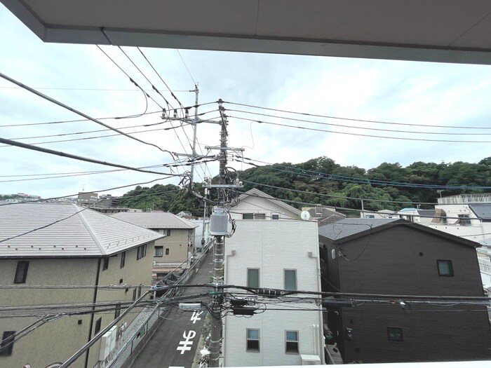 物件内観写真15　(室内からの展望)