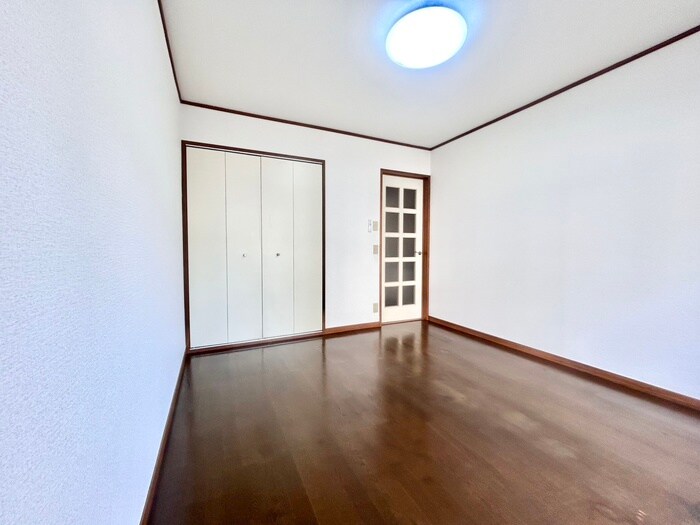 物件内観写真10　(居室)